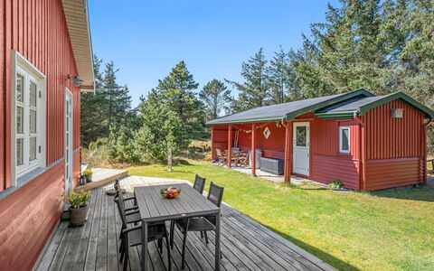 Ruven - 500M from the Sea: Dak, Land Lot, Verblijf, Huis, Landelijk Gebied, Schuur, Siding, Garden Gebouwen, Blokhut, Hut