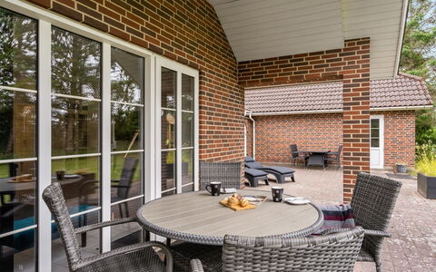 Hjalmsvider - 1Km from the Sea: Huis, Huis, Dak, Woongebied, Verblijf, Landgoed, Boerderij, Gazon, Landscaping, Siding