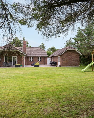 Hjalmsvider - 1Km from the Sea