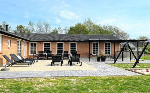 Alfrida - 1.5Km from the Sea: Dak, Land Lot, Verblijf, Huis, Landelijk Gebied, Schuur, Siding, Garden Gebouwen, Blokhut, Hut