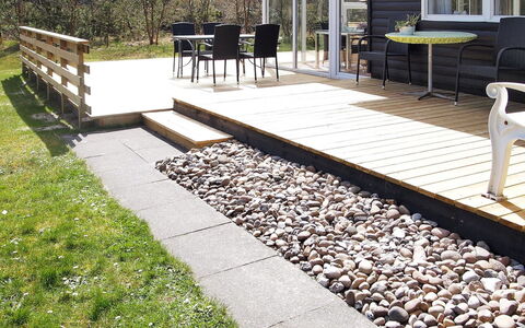 Dane - 500M from the Sea: Hout,  Felsen\, Samengesteld Materiaal, Gang, Hardwood, Plank, Tuin