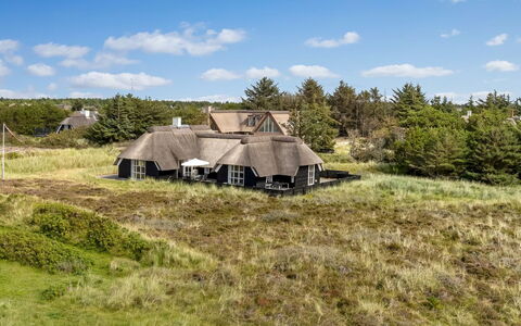 Rother - 100M from the Sea: Huis, Huis, Dak, Woongebied, Verblijf, Landgoed, Boerderij, Gazon, Landscaping, Siding