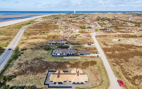 Rother - 100M from the Sea: Huis, Huis, Dak, Woongebied, Verblijf, Landgoed, Boerderij, Gazon, Landscaping, Siding