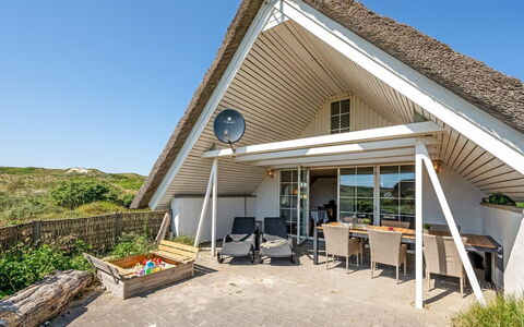Klimentina - 150M from the Sea: Plantengemeenschap, Zonlicht, Kruidachtige Plant, Tuin, Plantage, Landbouw, Boerderij