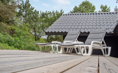 Sidse - 400M from the Sea: Gras, Huis, Dak, Huis, Verblijf, Struik, Land Lot, Landelijk Gebied, Boerderij, Groundcover