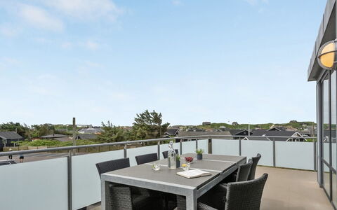 Anneka - 200M from the Sea: Huis, Dak, Huis, Verblijf, Schuur, Garden Gebouwen, Siding, Werf, Blokhut, Hut