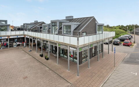Anneka - 200M from the Sea: Huis, Dak, Huis, Verblijf, Schuur, Garden Gebouwen, Siding, Werf, Blokhut, Hut