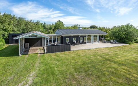 Anund - 1.4Km from the Sea: Huis, Dak, Huis, Verblijf, Schuur, Garden Gebouwen, Siding, Werf, Blokhut, Hut