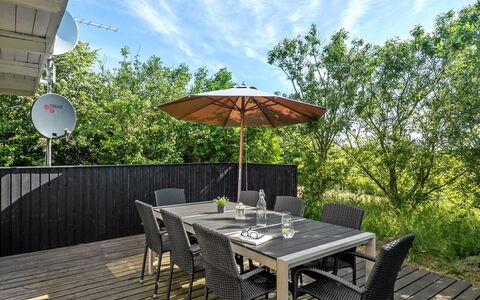 Anund - 1.4Km from the Sea: Huis, Dak, Huis, Verblijf, Schuur, Garden Gebouwen, Siding, Werf, Blokhut, Hut