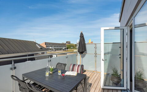 Aiana - 250M from the Sea: Verblijf, Schuur, Hut, Boerderij, Prairie, Keet, Schuur, Blokhut, Garden Gebouwen