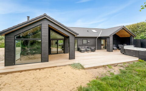 Edmond - 995M from the Sea: Fiets, Siding, Fietswiel, Garden Gebouwen