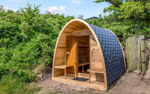 Urte - from the Sea: Huis, Dak, Huis, Verblijf, Schuur, Garden Gebouwen, Siding, Werf, Blokhut, Hut