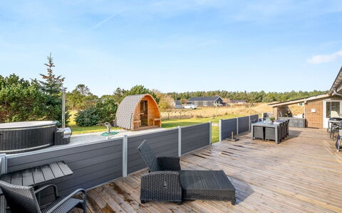 Sissan - 900M from the Sea: Dak, Land Lot, Verblijf, Huis, Landelijk Gebied, Schuur, Siding, Garden Gebouwen, Blokhut, Hut