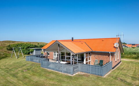Gottfreda - 330M to the Fjord: Huis, Huis, Verblijf, Landgoed, Veranda, Boerderij, Werf, Siding, Hek, Villa