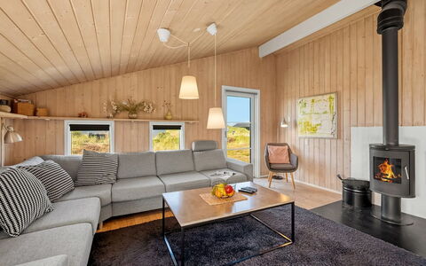 Hjalma - from the Sea: Hout, Interieur Ontwerp, Flooring, Plafond, Verdieping, Woonkamer, Meubilair, Bankstel, Kamer, Huis