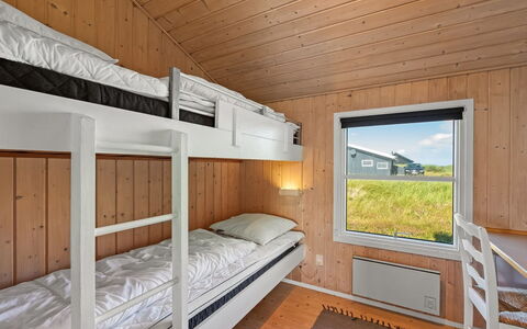 Hjalma - from the Sea: Hout, Stapelbed, Slaapkamer, Hardwood, Bed Frame, Beits, Bed, Plank, Blokhut, Bedding