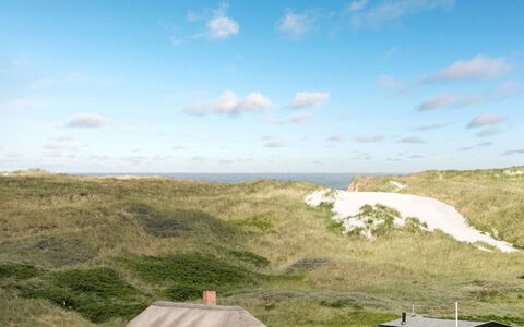 Aslaug - 500M from the Sea: Hout, Dak, Architectuur, Huis, Huis, Verblijf, Siding, Hardwood, Helling, Landgoed