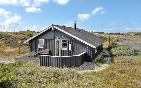 Clara - 500M from the Sea: Huis, Dak, Huis, Verblijf, Schuur, Garden Gebouwen, Siding, Werf, Blokhut, Hut