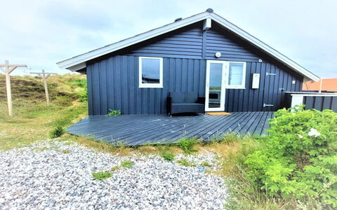 Clara - 500M from the Sea: Huis, Dak, Huis, Verblijf, Schuur, Garden Gebouwen, Siding, Werf, Blokhut, Hut