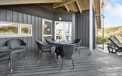 Clara - 500M from the Sea: Huis, Dak, Huis, Verblijf, Schuur, Garden Gebouwen, Siding, Werf, Blokhut, Hut