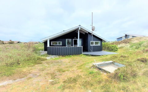 Clara - 500M from the Sea: Huis, Dak, Huis, Verblijf, Schuur, Garden Gebouwen, Siding, Werf, Blokhut, Hut