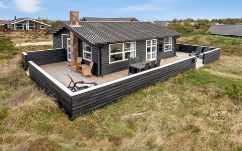Arbnora - 400M from the Sea: Hout, Huis, Verblijf, Huis, Dak, Landelijk Gebied, Siding, Blokhut, Garden Gebouwen, Hardwood