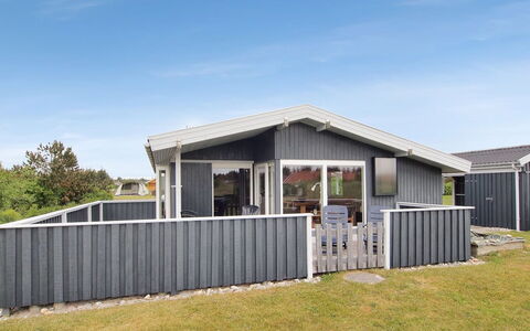 Maika - 800M to the Fjord: Dak, Huis, Huis, Verblijf, Siding, Landgoed, Oprit, Garden Gebouwen, Werf, Schuur