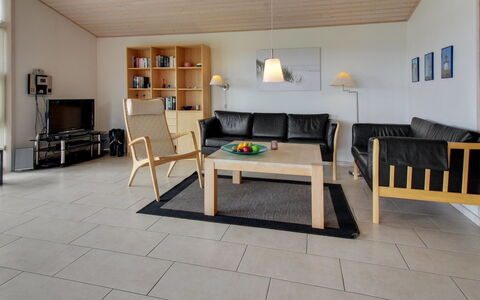 Sorella - 800M from the Sea: Huis, Dak, Huis, Verblijf, Schuur, Garden Gebouwen, Siding, Werf, Blokhut, Hut