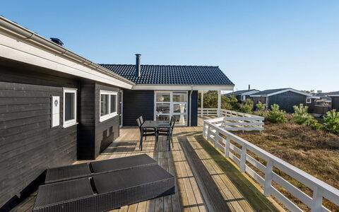 Niesina - from the Sea: Huis, Deur, Verblijf, Plank, Dek, Veranda, Hardwood, Balkon, Siding, Ontwerp