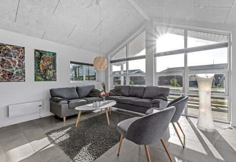 Niesina - from the Sea: Interieur Ontwerp, Flooring, Hout, Bankstel, Meubilair, Plafond, Verdieping, Woonkamer, Kamer