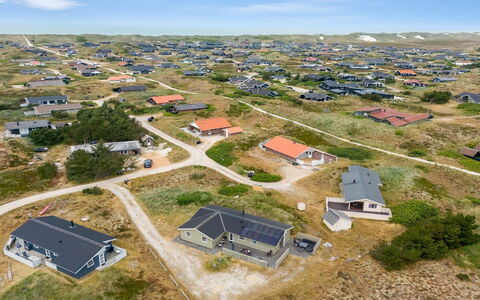 Drifa - 600M from the Sea: Dak, Land Lot, Verblijf, Huis, Landelijk Gebied, Schuur, Siding, Garden Gebouwen, Blokhut, Hut
