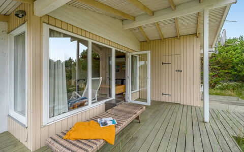 Steffen - 450M to the Fjord: Hout, Veranda, Huis, Hardwood, Plank, Beits, Houten Vloer, Verblijf, Dek, Schaduw