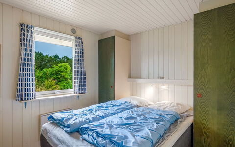 Steffen - 450M to the Fjord: Hout, Slaapkamer, Huis, Bed Frame, Bed, Bedding, Hardwood, Laken, Beits, Verf