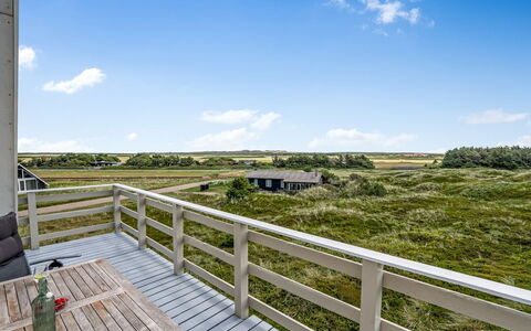 Agga - 200M from the Sea: Plantengemeenschap, Zonlicht, Kruidachtige Plant, Tuin, Plantage, Landbouw, Boerderij