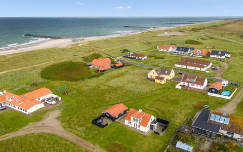 Dietlinde - 100M from the Sea: Huis, Dak, Huis, Verblijf, Schuur, Garden Gebouwen, Siding, Werf, Blokhut, Hut