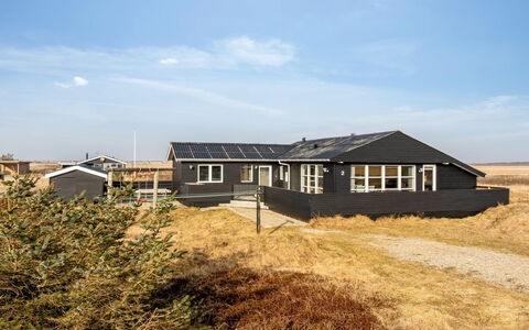 Withger - 300M from the Sea: Huis, Dak, Huis, Verblijf, Schuur, Garden Gebouwen, Siding, Werf, Blokhut, Hut