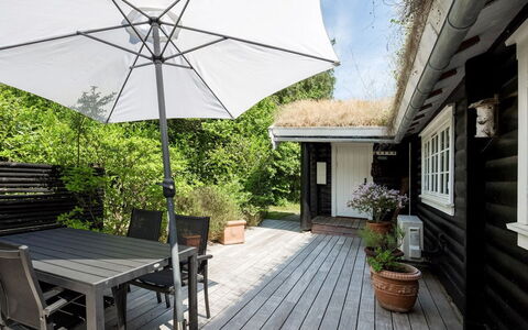 Ottil - 1Km from the Sea: Hout, Huis, Verblijf, Huis, Dak, Landelijk Gebied, Siding, Blokhut, Garden Gebouwen, Hardwood