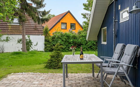 Begitta - 350M from the Sea: Hout, Dak, Architectuur, Huis, Huis, Verblijf, Siding, Hardwood, Helling, Landgoed