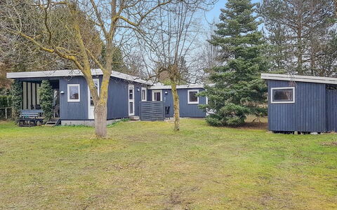 Frode - 400M from the Sea: Hout, Huis, Verblijf, Huis, Dak, Landelijk Gebied, Siding, Blokhut, Garden Gebouwen, Hardwood