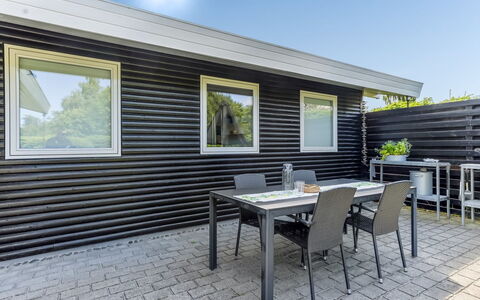 Allaine - 500M from the Sea: Hout, Huis, Verblijf, Huis, Dak, Landelijk Gebied, Siding, Blokhut, Garden Gebouwen, Hardwood