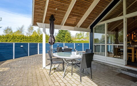 Alger - 800M from the Sea: Veranda, Huis, Deur, Verblijf, Dek, Schaduw, Landgoed, Hardwood, Stoel, Siding