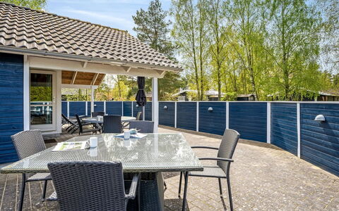Alger - 800M from the Sea: Hout, Huis, Verblijf, Huis, Dak, Landelijk Gebied, Siding, Blokhut, Garden Gebouwen, Hardwood