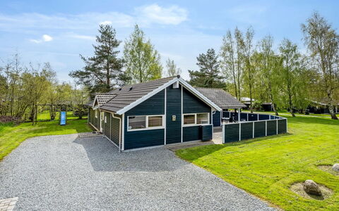 Alger - 800M from the Sea: Hout, Huis, Verblijf, Huis, Dak, Landelijk Gebied, Siding, Blokhut, Garden Gebouwen, Hardwood