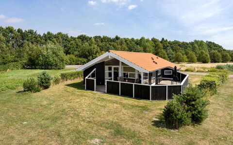 Swanhild - 900M from the Sea: Hout, Huis, Verblijf, Huis, Dak, Landelijk Gebied, Siding, Blokhut, Garden Gebouwen, Hardwood