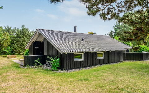 Joakim - 350M from the Sea: Zwembad, Buitenmeubels, Meubilair, Toevlucht, Flagstone, Eco Hotel, Schaduw, Stoel, Vrije Tijd, Landgoed