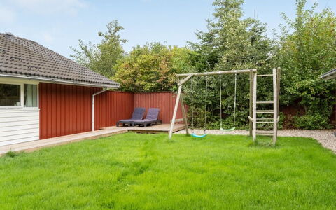 Lyra - 800M from the Sea: Gras, Huis, Dak, Huis, Verblijf, Struik, Land Lot, Landelijk Gebied, Boerderij, Groundcover