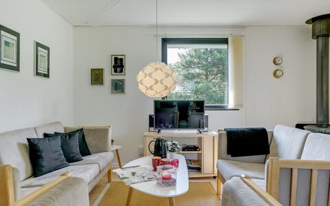 Filippa - 900M from the Sea: Hout, Huis, Verblijf, Huis, Dak, Landelijk Gebied, Siding, Blokhut, Garden Gebouwen, Hardwood