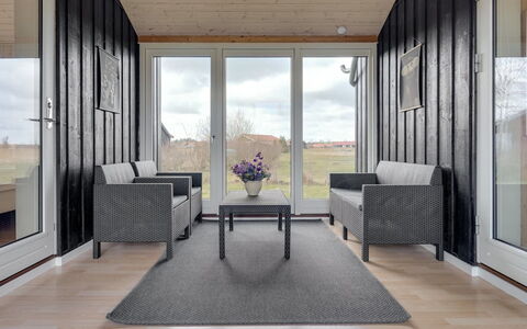 Evin - 800M from the Sea: Huis, Huis, Deur, Dak, Verblijf, Landgoed, Tuin, Schaduw, Siding, Werf