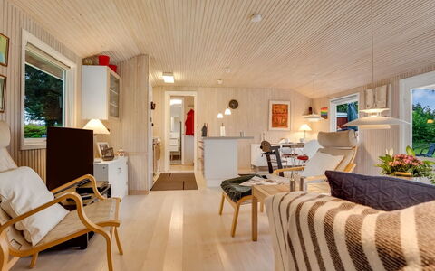 Delma - 750M from the Sea: Hout, Huis, Verblijf, Huis, Dak, Landelijk Gebied, Siding, Blokhut, Garden Gebouwen, Hardwood
