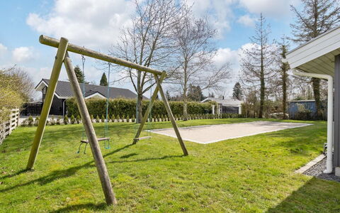 Justiina - 800M from the Sea: Hout, Huis, Verblijf, Huis, Dak, Landelijk Gebied, Siding, Blokhut, Garden Gebouwen, Hardwood